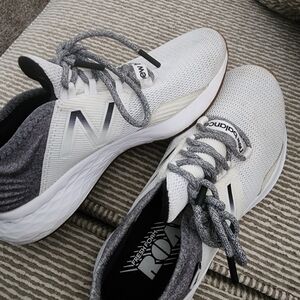 Womens new balance kicks